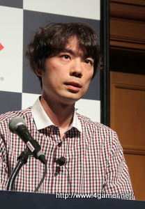 画像集#001のサムネイル/「Republique」の日本人UIデザイナーはUnity Game Jamがきっかけでスカウト。“デバッグ実績”や“架空レビュー”などユニークな開発体制も語られた「Unite Japan 2014」のセッションをレポート