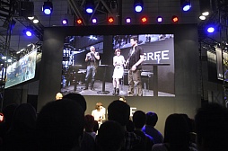 画像ギャラリー No.016のサムネイル画像 / タクヤ役の杉田智和さんとユキ役の花澤香菜さんが登場。トーク,アテレコ,DJプレイなどが行われた「消滅都市」のトークイベントをレポート