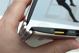 画像集#018のサムネイル/折りたたみ式スタンド付きタブレット「YOGA Tablet 2」発表。ほぼ同一スペックでWindows 8.1モデルとAndroid 4.4モデルを用意