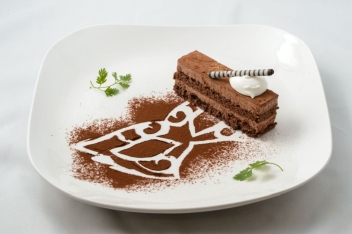 画像ギャラリー No.010のサムネイル画像 / 「プリパラ」に登場する紫京院ひびき単独のコラボカフェが東京で2月28日から,大阪で3月5日から開催。コンセプトはホワイトデーディナーショー