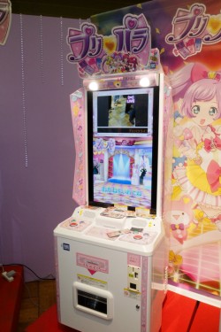 キッズ向け新作アーケードゲームやミクロマン 艦これ が注目の的 タカラトミーアーツ商談会14夏 で見つけたゲーム関連商品レポート