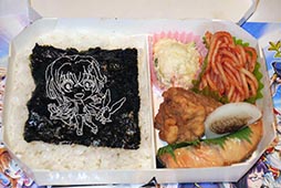 画像ギャラリー No.013のサムネイル画像 / 「白猫プロジェクト」のコラボカフェ「登校！ 茶熊学園」が7月14日に開店。グッズや特典盛りだくさんの店内を先駆けて紹介