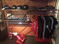 画像ギャラリー No.008のサムネイル画像 / マフィア梶田の二次元が来い!:第276回「爆煙が繋いだ出会いと変わらぬ三馬鹿のTGS珍道中」