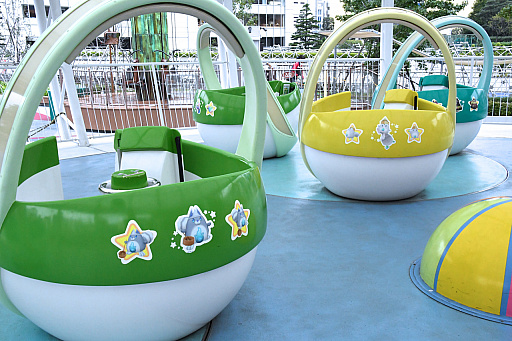 ���������꡼ No.007�Υ���ͥ������ / ����ǭ�ץ��������ȡפο͵�����饯����ã������ˡ��������������Ȥ���������ɡ��ॷ�ƥ����ȥ饯����󥺤ȤΥ���ܥ��٥�Ȥ˹ԤäƤ���