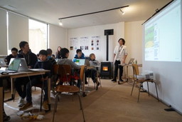 画像ギャラリー No.003のサムネイル画像 / 「城とドラゴン」を用いた児童向けのプログラミング教室が3月21日に開催