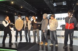 画像集#017のサムネイル/「コール オブ デューティ アドバンスド・ウォーフェア」発売直前の公開生放送をレポート。豪華ゲスト陣によるエキシビションマッチも