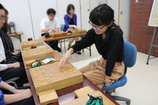 画像ギャラリー No.003のサムネイル画像 / 「ポケモンカードゲーム サン&ムーン」のGXスタートデッキが2018年7月13日に発売。2つ購入するごとに「ルギア」(キラ)がもらえる