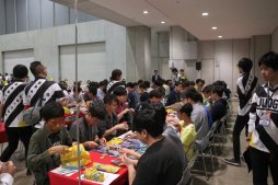 画像ギャラリー No.008のサムネイル画像 / “ポケカの祭典”「ポケモンカードゲーム チャンピオンズリーグ2020」が開幕。 サイドイベントも盛り上がった東京大会をレポート