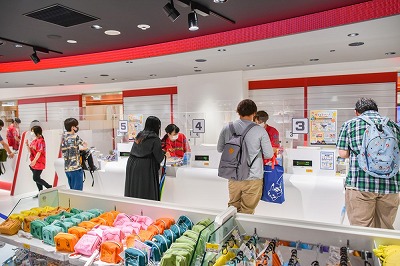 画像ギャラリー No.003のサムネイル画像 / 「ポケモンカードゲーム」,Vスタートデッキが50万個を販売