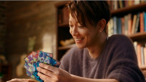 画像ギャラリー No.001のサムネイル画像 / 「ポケモンカードゲーム」,佐藤 健さん出演の新TVCMが公開