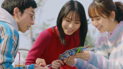 画像ギャラリー No.005のサムネイル画像 / 南沙良さんが出演するポケモンカードCM「それぞれの出会い」篇が本日公開