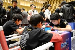 画像ギャラリー No.002のサムネイル画像 / ポケモン小学生最強を決める“第2回ポケモン竜王戦”が12月27日に開催