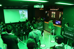 ���������꡼ No.005�Υ���ͥ������ / ����������γ��Ť����Τ��줿��Halo 5: Guardians ����סץ�ݡ��ȡ�ȯ������ޤ���ִ֤򥫥���ȥ�����ǥե��󤬽�ʡ