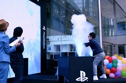 画像ギャラリー No.004のサムネイル画像 / PlayStationのイベント「みんなでできる!ファミリーパーク」をレポート。200インチ画面での試遊や,ヒーローの必殺技体験が楽しめる