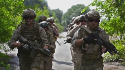 画像ギャラリー No.004のサムネイル画像 / 「HOMEFRONT the Revolution」,企業CM風ムービー「APEXトレイラー」が公開