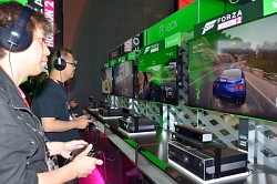 画像集#012のサムネイル/［E3 2014］Xbox One版「Forza Horizon 2」を実際にプレイ。動的天候変化システムに感動し，ウラカンの実車展示にも驚く