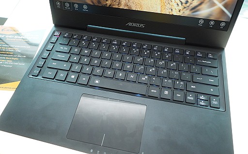 ꡼ No.007Υͥ / COMPUTEX13.93KGTX 870Mǥ奢M.2ܡƽ1.87kgGIGABYTEοޡΡPCʤʤ