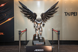 ꡼ No.002Υͥ / COMPUTEXϲŪʥǥʡȤžݡ GIGABYTEΡ֥եåܺѤ߳դեåܥå