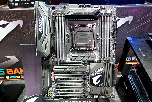 画像ギャラリー No.003のサムネイル画像 / GIGABYTE,X299チップセット採用のゲーマー向けマザーボード3製品を解説