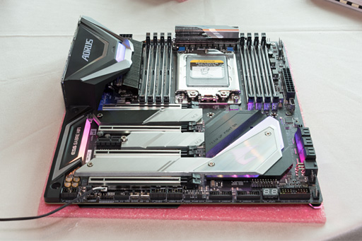 ꡼ No.009 | COMPUTEXGIGABYTEȤCPUThreadripper 2б𤦿X399ޥ