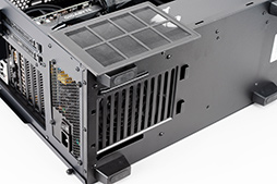 画像ギャラリー No.013のサムネイル画像 / 【PR】GIGABYTE製PCパーツで固めたゲームPC「AORUS GPC-01V」を試す。性能や使い勝手,拡張性も良好な1台だ