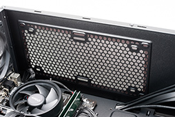 画像ギャラリー No.017のサムネイル画像 / 【PR】GIGABYTE製PCパーツで固めたゲームPC「AORUS GPC-01V」を試す。性能や使い勝手,拡張性も良好な1台だ