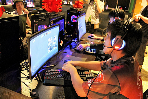 ���������꡼ No.010�Υ���ͥ������ / ʡ����e���ݡ��ĥͥåȥ��ե���SG.LAN�פϲ����ܻؤ��Τ����ץ�������Sengoku Gaming�ε����ǡ�����դϡֲ񤤤˹Ԥ���ץ������ޡ���