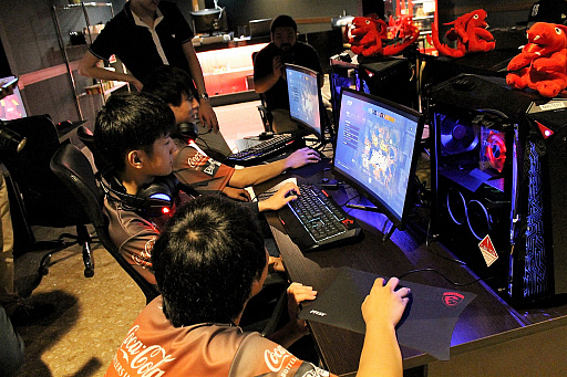 ���������꡼ No.011�Υ���ͥ������ / ʡ����e���ݡ��ĥͥåȥ��ե���SG.LAN�פϲ����ܻؤ��Τ����ץ�������Sengoku Gaming�ε����ǡ�����դϡֲ񤤤˹Ԥ���ץ������ޡ���