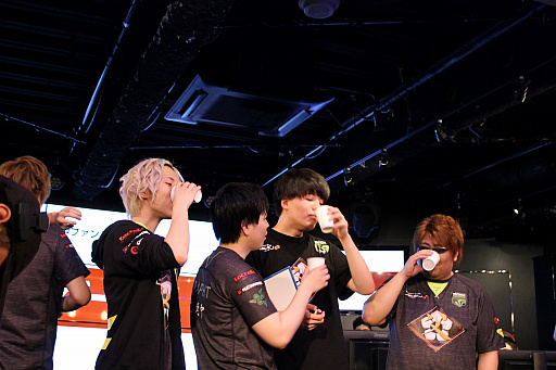 ���������꡼ No.013�Υ���ͥ������ / �ץ������ॹ�ȥ꡼�ޡ������������������2��ե���ߡ��ƥ��󥰥�ݡ��ȡ���ŷ����Ǥ�¿���Υե���ˬ�졤�ʥ����ޡ��֤ϤĤ�פ���β�����ȯɽ