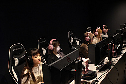 ���������꡼ No.011�Υ���ͥ������ / �����϶��ᡪ �֥쥤��ܡ����å��� ������ GIRLS��FESTIVAL�פ��ݡ��ȡ������ή�񡤥ץ������ޡ��Υ�å��󤬹Ԥ�줿