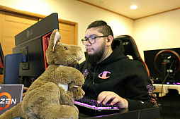 画像ギャラリー No.008のサムネイル画像 / 世界を代表するプロゲーマーチームFnaticの「レインボーシックスシージ」部門インタビュー。雰囲気づくりの秘訣は「メンバーと友達になること」