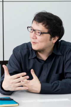 画像ギャラリー No.044のサムネイル画像 / 新しいハードで新しいゲームを――PS4専用タイトル「Bloodborne(ブラッドボーン)」とはどんなゲームなのか。ディレクター・宮崎英高氏インタビュー