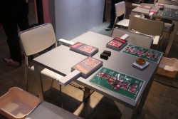 画像ギャラリー No.008のサムネイル画像 / リアル「スプラトゥーン」に老若男女が大はしゃぎ。最新ゲームから伝統ゲームまで,ちょっと気になったブースをお届けする「闘会議2015」レポート