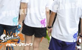 画像ギャラリー No.011のサムネイル画像 / 「スプラトゥーン」のイカVS.タコを表現したTシャツが発売