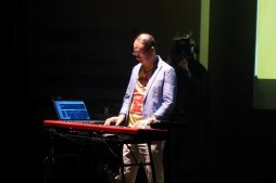 画像ギャラリー No.014のサムネイル画像 / マリオの誕生日に開催された「スーパマリオ30祭」をレポート。生みの親である宮本 茂氏,手塚卓志氏,近藤浩治氏がゲストともに30周年を祝福