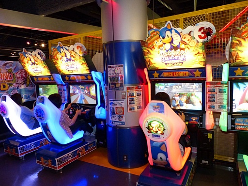 画像集#026のサムネイル/「ソニック バースデーパーティー2014」が東京ジョイポリスで開催。最新作「ソニックトゥーン」の話題も飛び出したイベントの模様をレポート