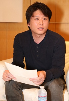 画像集#011のサムネイル/モバイルでゲームは少人数開発へ回帰するのか。「TERRA BATTLE」開発座談会レポート。え,プログラマも各デザイナーも1人ずつ?