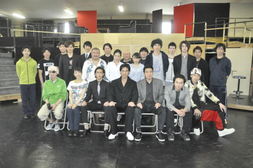 画像ギャラリー No.002のサムネイル画像 / 舞台「龍が如く」メディア向け公開稽古の模様をレポート。キャスト陣のハマり具合と制作陣の並々ならぬ意気込みを確認できた