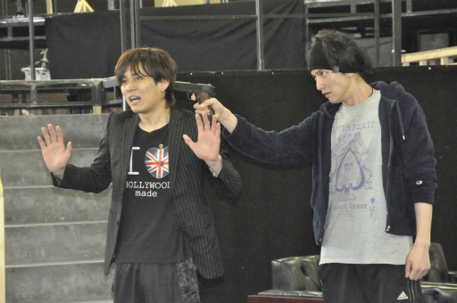 画像ギャラリー No.014のサムネイル画像 / 舞台「龍が如く」メディア向け公開稽古の模様をレポート。キャスト陣のハマり具合と制作陣の並々ならぬ意気込みを確認できた