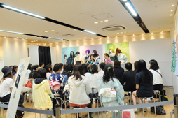 画像ギャラリー No.008のサムネイル画像 / 「明治東亰恋伽」と老舗百貨店が“和”のコラボ。伊勢丹新宿店で開催された「和の事はじめ×めいたん呉服店」のレポートをお届け