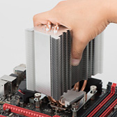 画像ギャラリー No.034のサムネイル画像 / 【PR】低負荷時にファン回転の止まるGTX 980カード「STRIX-GTX980-DC2OC-4GD5」を使って,超絶静かな小型ゲームPCを自作してみた