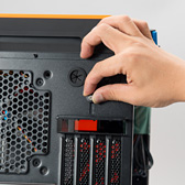 画像ギャラリー No.069のサムネイル画像 / 【PR】低負荷時にファン回転の止まるGTX 980カード「STRIX-GTX980-DC2OC-4GD5」を使って,超絶静かな小型ゲームPCを自作してみた