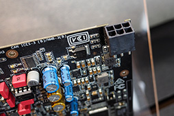 ���������꡼ No.017�Υ���ͥ������ / ��COMPUTEX�Ϥ��ꤲ�ʤ�������������ǥ������Ѥ򥲡����ž�Ѥ���������ɥ����ɡ�STRIX RAID�פ�ASUS�֡����Ǹ��������