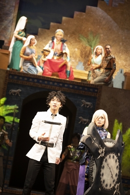 画像ギャラリー No.019のサムネイル画像 / 観客もウルクの街の一員になった――「Fate/Grand Order THE STAGE -絶対魔獣戦線 バビロニア-」 ゲネプロレポート