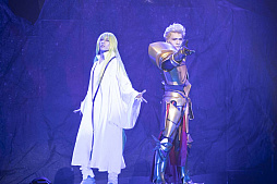 画像ギャラリー No.020のサムネイル画像 / 舞台「Fate/Grand Order THE STAGE -冠位時間神殿ソロモン-」,ゲネプロのオフィシャルレポートが到着