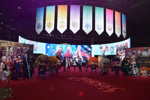 ���������꡼ No.001�Υ���ͥ������ / ¿����Ÿ��������夬�ä���Fate/Grand Order fes.2022 7th Anniversary�ײ���ݡ��ȡ�3ǯ�֤�Τ��פ��̿��ȶ��˿����֤�