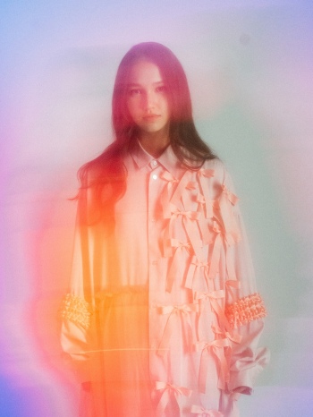 画像ギャラリー No.003のサムネイル画像 / 第3弾はセイバー(CV:川澄綾子)が登場。「Fate/Grand Order」のBeyond the TaleプロジェクトTVCM第3弾“Saber Ver.”を公開