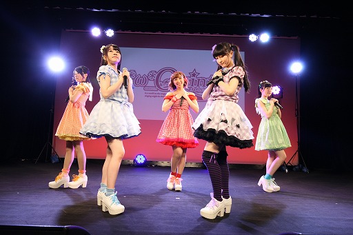 画像ギャラリー No.020のサムネイル画像 / 「ガラパゴス祭り 〜オメガクインテット&フェアリーフェンサー エフ〜」が開催。「ガラパゴスRPG」の声優陣が繰り広げたトーク&ライブの模様をレポート