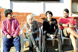 画像ギャラリー No.002のサムネイル画像 / イラストレーターのフクザワ氏が監修したiOS用のバンドマン育成ゲーム登場