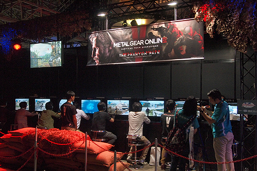 ꡼ No.002Υͥ / TGS 2015ϡMETAL GEAR ONLINEפΥץ쥤ݡȤǺܡMGSVTPPפƧѤˡǤ郎ڤ